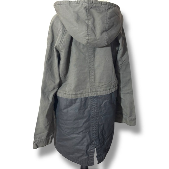 Sun & Shadow Hooded 2 Tone Faux Fur Lined Zip Up Canvas Army Fatigue Jacket - Picture 6 of 16